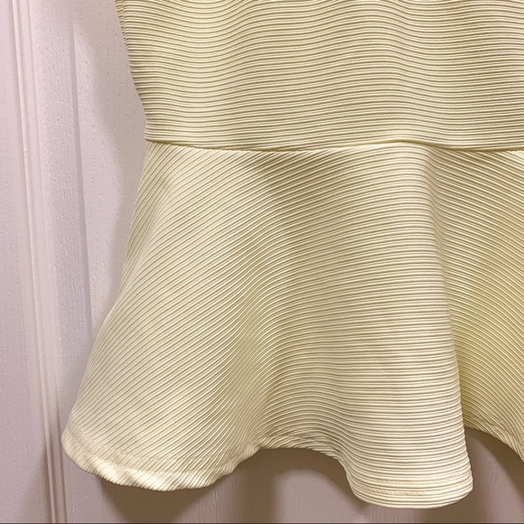 Divided by H&M Ripple Detailed Tank Top - Picture 2 of 6